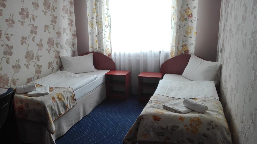 Artix Otel Zbąszynek Dış mekan fotoğraf