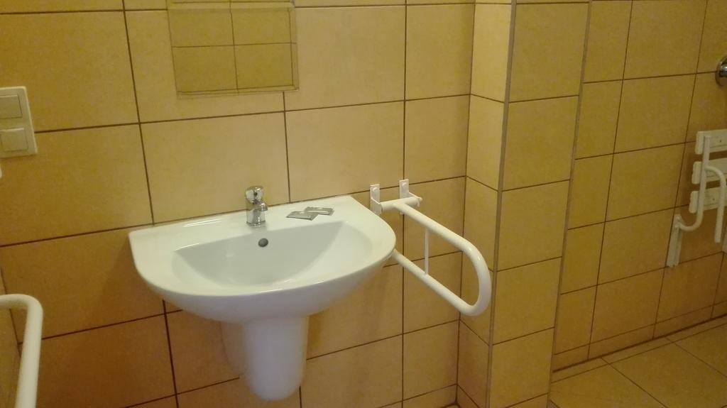 Artix Otel Zbąszynek Dış mekan fotoğraf